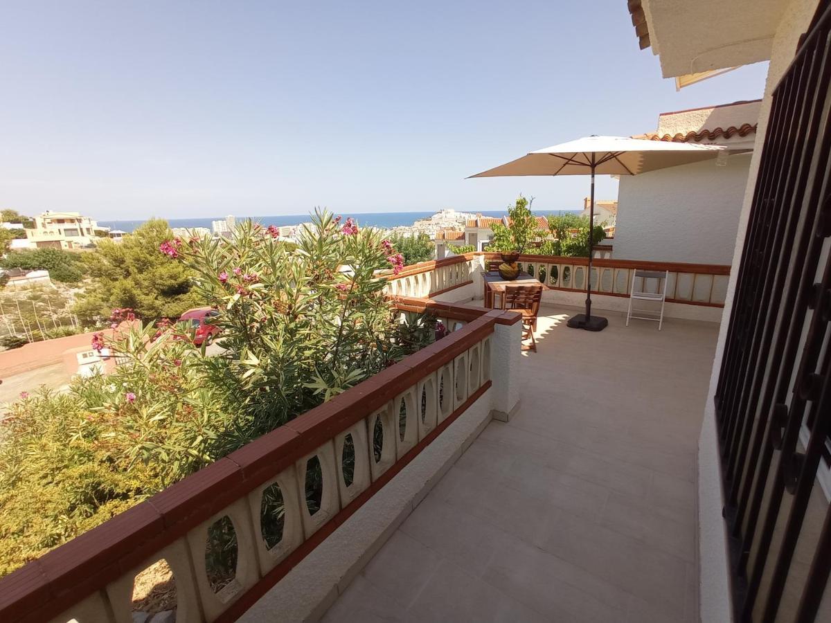 Charmant Appartement Avec Vue Sur Le Chateau De Peniscola Luaran gambar